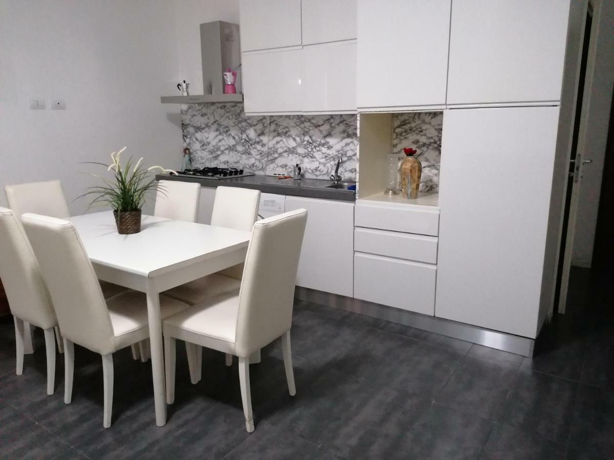 Casa Nuccia 1 Otel Milano Dış mekan fotoğraf